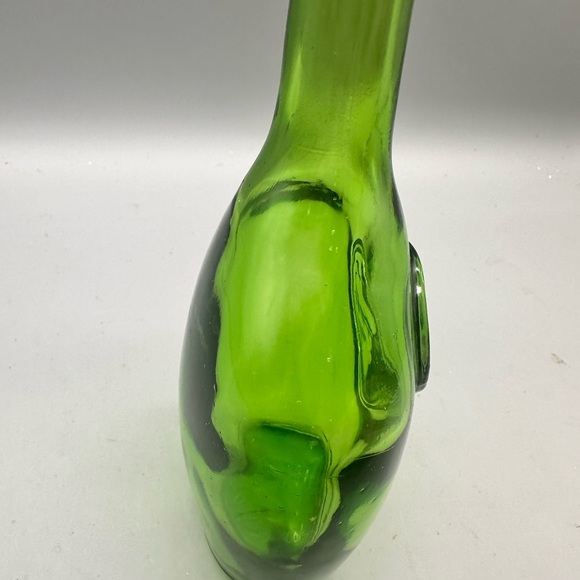 Wheaton vintage Green Glass Decorative Vase - Picture 7 of 7